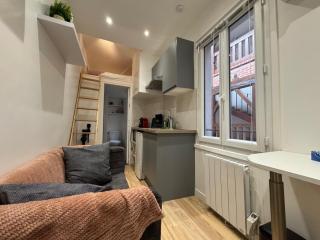 Unbeatable location! Cozy Parisian getaway for two - 0
