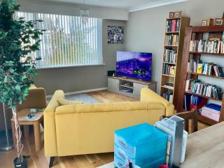 Southport-Birkdale Luxury Haven - 9