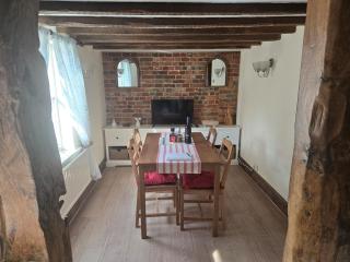 Mill Cottage, Church Street, Hungerford - 8