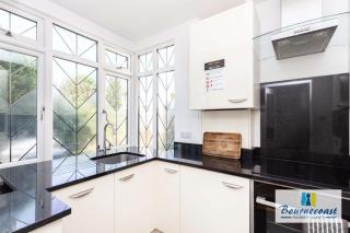 BOURNECOAST: GROUND FLOOR - GARDEN - WIFI - FM6096 - 4