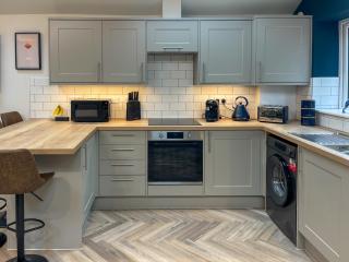 Luxury 2 bed new-build house near Science & Business parks - 3