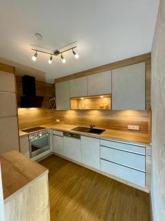 Astrid Schneeberger - 4