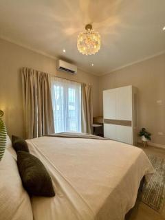 Modern 1 BR Boutique Apt Savannah - 5