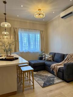 Modern 1 BR Boutique Apt Savannah - 3