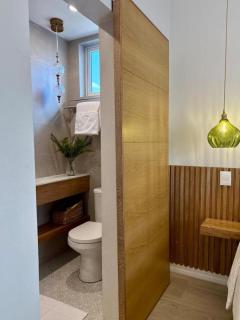 Modern 1 BR Boutique Apt Savannah - 2