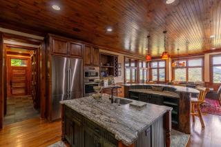 Overlook Estate in The Farm - 5