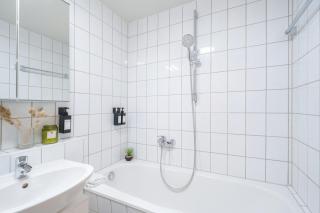 Benville - Terrasse - stylisch - Parkplatz - 8