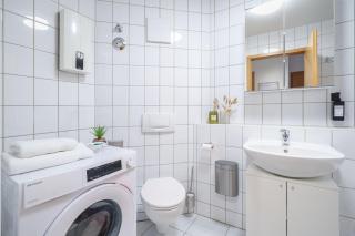 Benville - Terrasse - stylisch - Parkplatz - 2