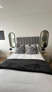 The One AT One Rosebank - 2