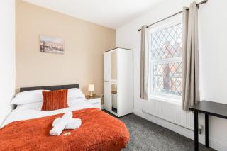 Newly renovated 7BR House - City Centre - Contractors - 7