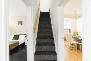 Newly renovated 7BR House - City Centre - Contractors - 6