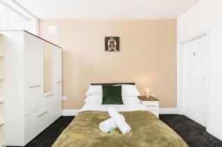 Newly renovated 7BR House - City Centre - Contractors - 5