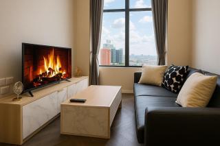 Incredible Loft with High Ceiling - 6