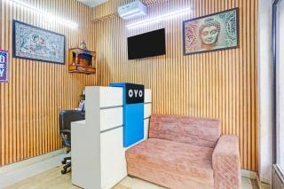 Hotel O K. P. Luxurios - 8