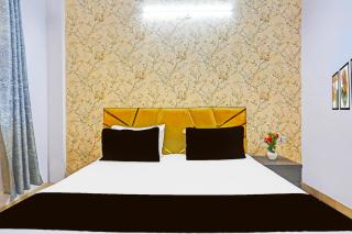 Hotel O K. P. Luxurios - 3