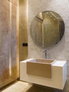 Luxury Room In Lahore - 6