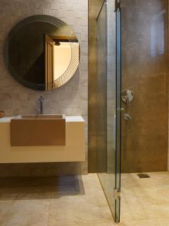 Luxury Room In Lahore - 2