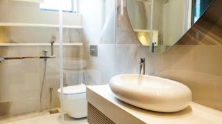 Luxury Room In Lahore - 1