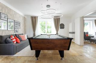 Luxury House with Pool, Garden, AC & Sauna - 8