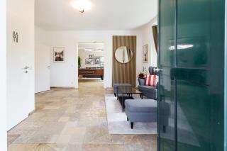 Luxury House with Pool, Garden, AC & Sauna - 7