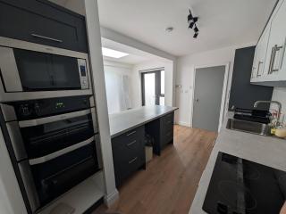 Quiet Private Room in Prime Location - 6