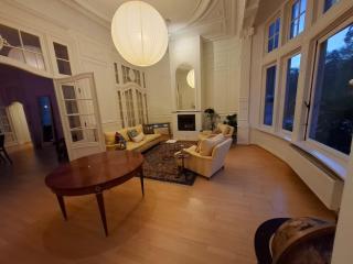 Brussels' Premier Parkside Residence - 9