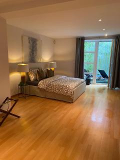 Brussels' Premier Parkside Residence - 8