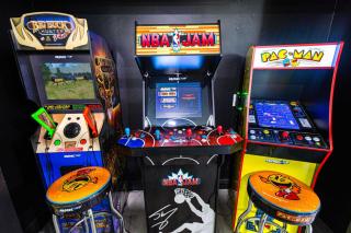 Private Oasis Pool Putting Green & Court - 6