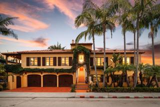 Oceanview Rooftop Escape Modern Spanish Decor - 9