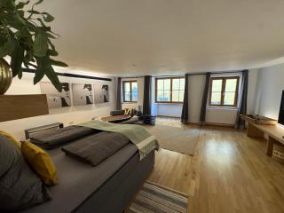 dengg down town studios - 4