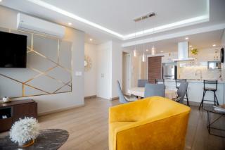 Real View Towers W105 - 2