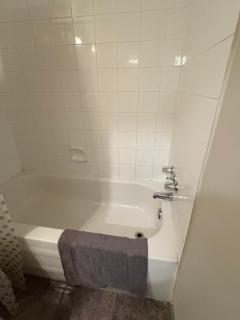 Renovated Studio with Modern and Farmhouse Decor 8 - 3