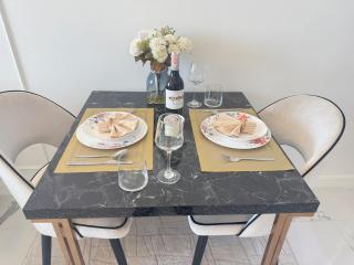 Luxury Living Experience - 5 Star Stay & Design - 5