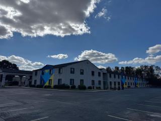 Hotel Lincoln Inn on Route 66 and near I-55 - 5