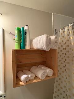 Renovated Studio with Modern and Farmhouse Decor 8 - 9