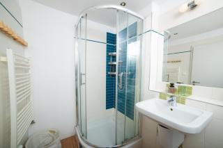 Viktoria Residence - útulný byt s parkovaním a výhľadom na hrad - 7