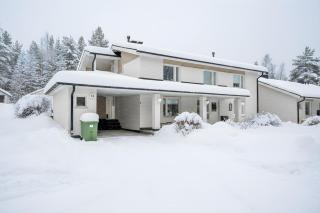 Woodland Snow House Hosted by Hygge Host - 1