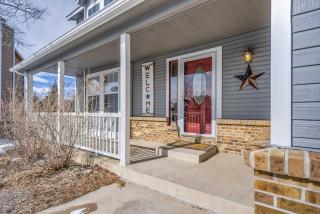 Deep Blue Spacious Escape w Hot Tub & Playground - 5