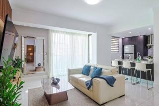 Upscale City Center Condo Pool - 3