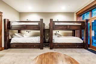 Twin Peaks Lodge - 8