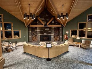 Stylish Loon Mountain Studio Condo with Pool and Hot Tub - Lincoln - 3