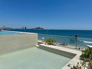 Lujoso Depa con Vista al Mar by Partner Host - 0