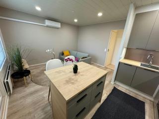 Convenient Apartment for 2 - 9