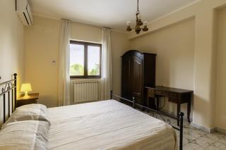 Villa Sara sull'etna con Piscina - 9