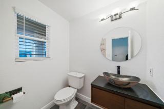 SeaWorld 15min Themed Kids Rooms Patio Fun Play - 0