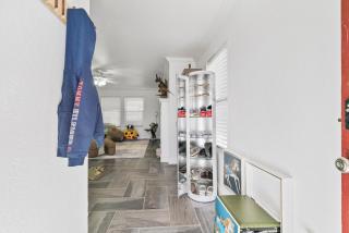 SeaWorld 15min Themed Kids Rooms Patio Fun Play - 9