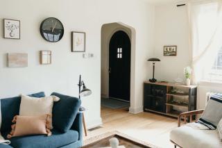 Lady Grey Cottage - Hot Tub - 1