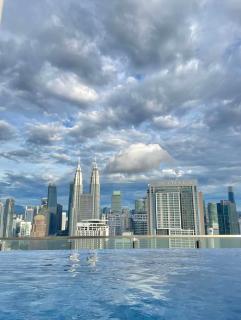 The Luxe KLCC by LikeHome - 0