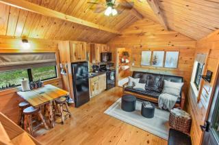 Evergreen Escape - Hot Tub - 4