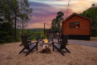 Evergreen Escape - Hot Tub - 2